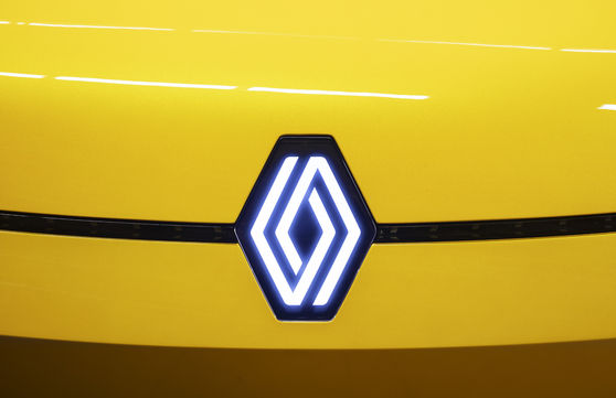 RENAULT